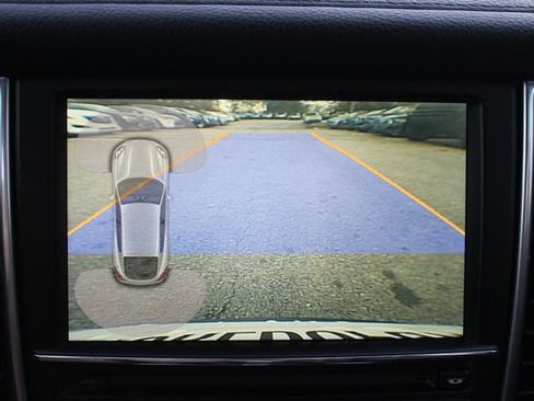 Used 2016 Porsche Panamera Edition image 12