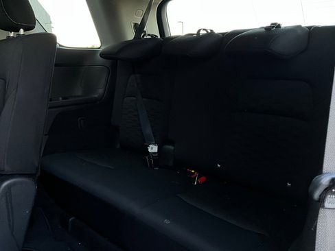 Used 2024 Nissan Pathfinder SV image 13