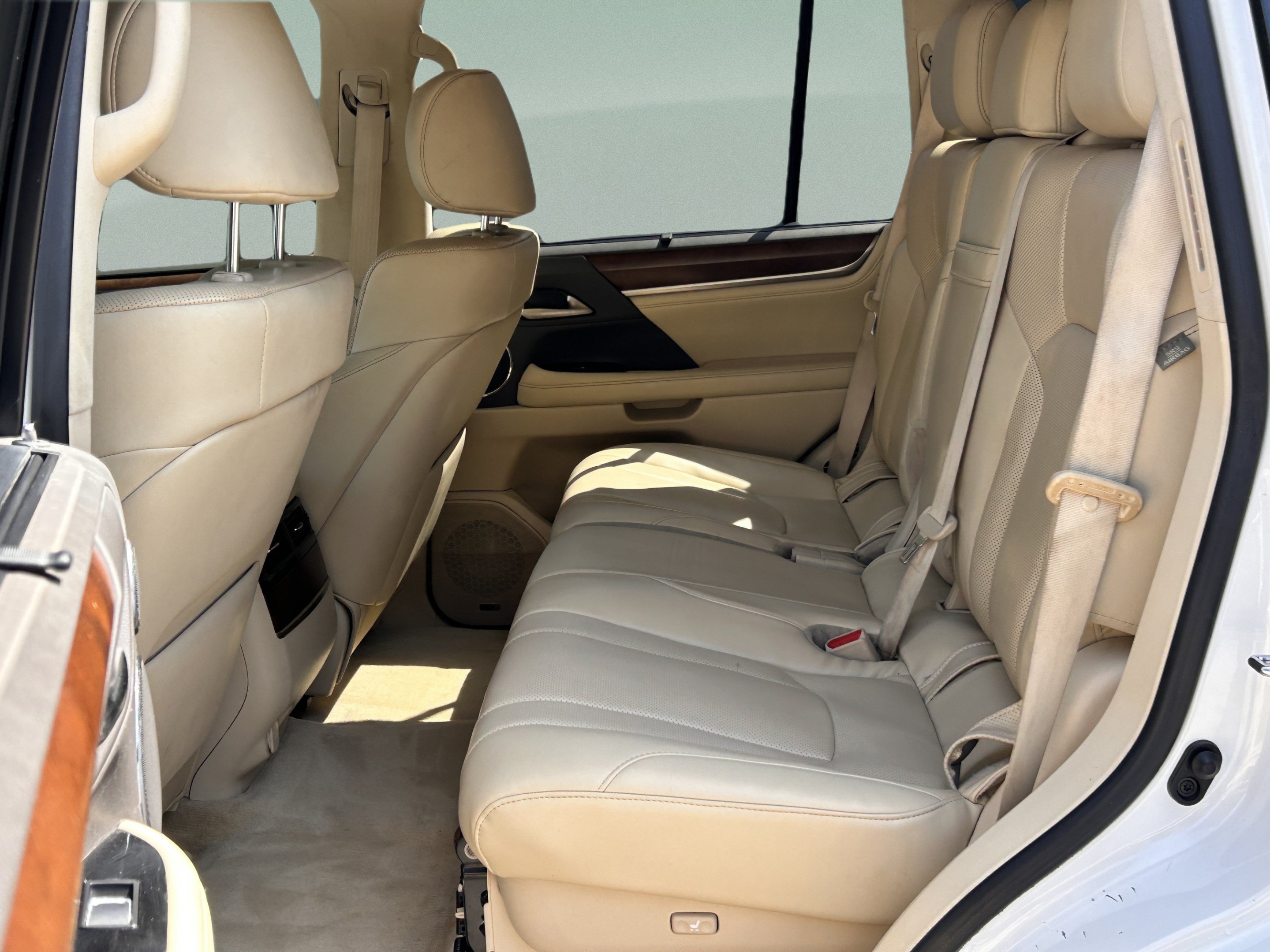 Used 2017 Lexus LX 570 4WD w/ Luxury Package image 86