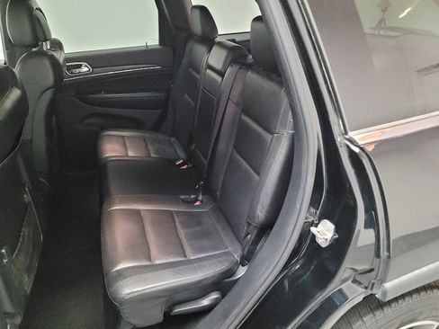 Used 2020 Jeep Grand Cherokee Limited image 18