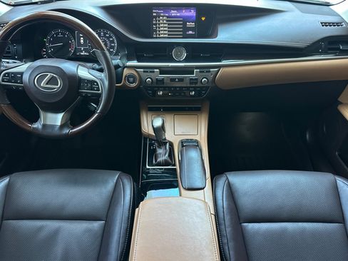 Used 2018 Lexus ES 350 w/ Navigation System Package FWD image 15