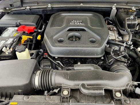 Used 2021 Jeep Wrangler Unlimited Rubicon AWD/4WD image 27