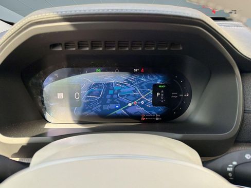 New 2026 Volvo XC90 T8 Ultra w/ Protection Package Premier AWD/4WD image 19