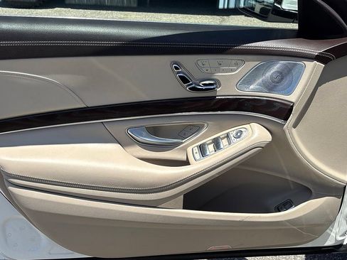 Used 2020 Mercedes-Benz S 560 Sedan image 13