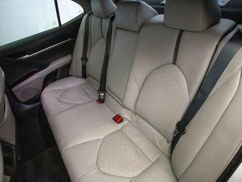 Used 2021 Toyota Camry XSE image 25