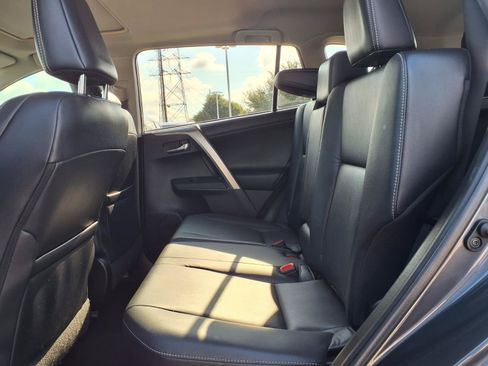 Used 2015 Toyota RAV4 Limited w/ Technology Package FWD image 19