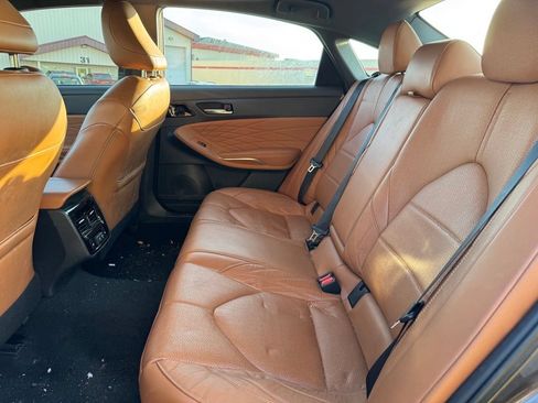 Used 2019 Toyota Avalon Limited w/ All Weather Liner Package FWD image 5