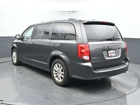 Used 2018 Dodge Grand Caravan SXT FWD image 10