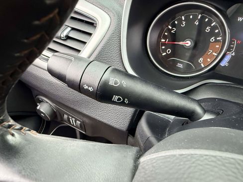 Used 2020 Jeep Compass Latitude w/ Popular Equipment Group AWD/4WD image 26