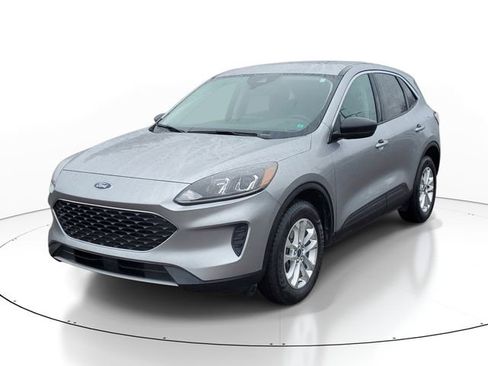 Used 2022 Ford Escape SE w/ Convenience Package AWD/4WD image 2
