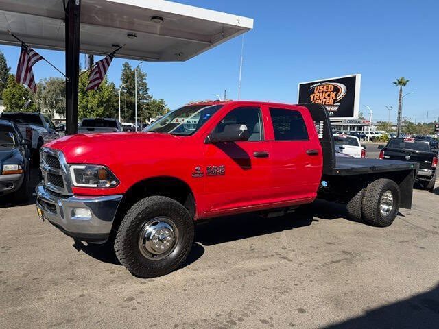 Used 2018 RAM 3500 Tradesman w/ Chrome Appearance Group AWD/4WD image 2