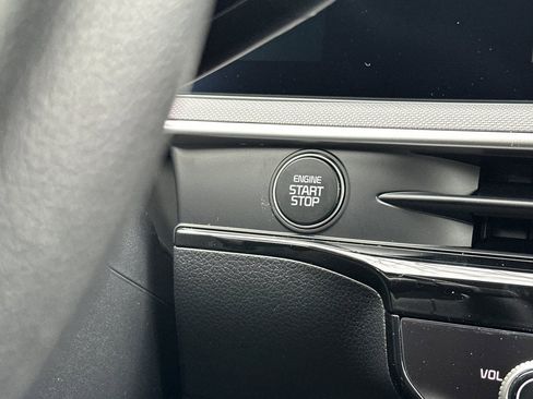 New 2026 Kia K5 LXS image 17