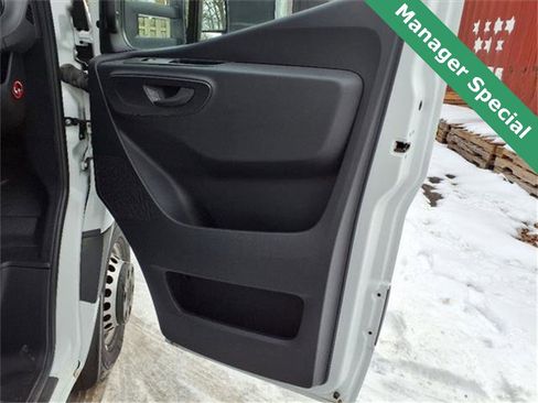 Used 2023 Mercedes-Benz Sprinter 3500 image 23