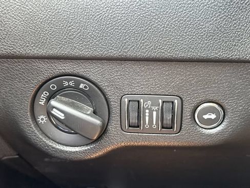 Used 2022 Dodge Charger SXT RWD image 29