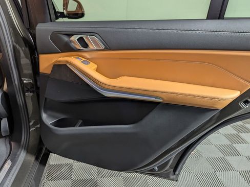 Certified 2022 BMW X7 xDrive40i w/ Premium Package image 38