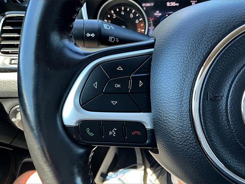 Used 2021 Jeep Compass Limited image 18