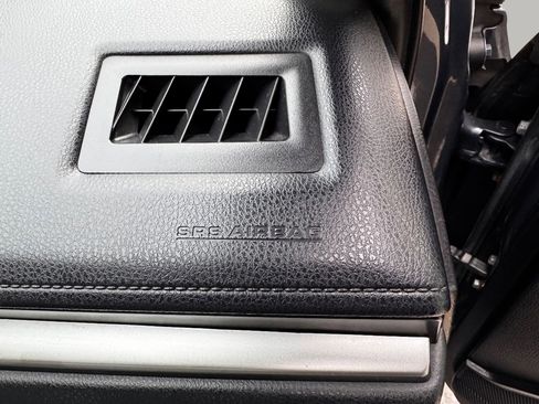 Used 2014 Toyota Corolla L image 27