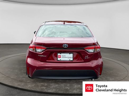 Used 2025 Toyota Corolla LE FWD image 5
