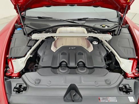 Used 2024 Bentley Continental GT V8 image 28