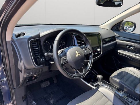 Used 2020 Mitsubishi Outlander SE FWD image 6