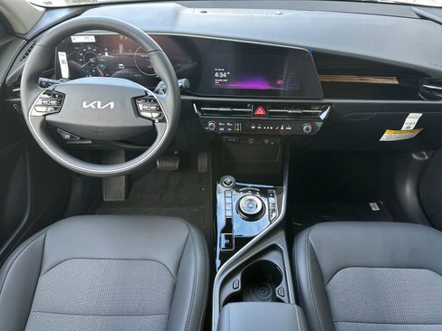 New 2026 Kia Niro Wind FWD image 13