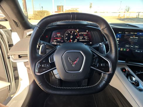 Used 2021 Chevrolet Corvette Stingray Preferred Cpe w/ Z51 Performance Package image 19