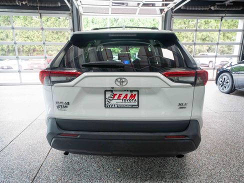 Used 2023 Toyota RAV4 XLE AWD/4WD image 3