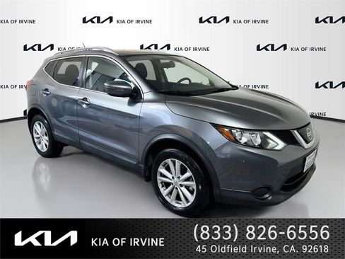 Used 2018 Nissan Rogue Sport SV FWD image 1