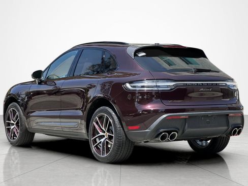 Used 2023 Porsche Macan AWD/4WD image 3