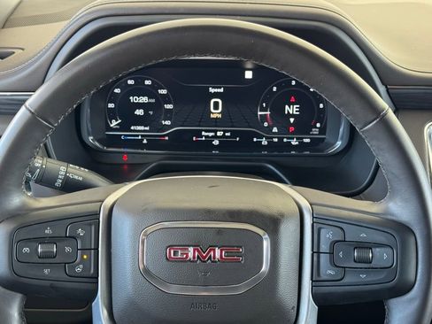 Used 2023 GMC Yukon SLT w/ SLT Luxury Package image 34