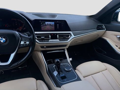Used 2022 BMW 330i Sedan w/ Driving Assistance Package RWD image 22