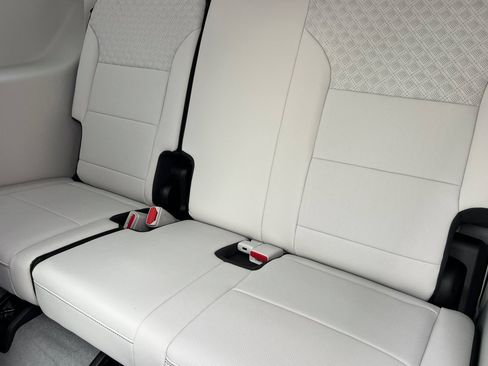 New 2026 GMC Acadia Denali w/ Super Cruise Package FWD image 12