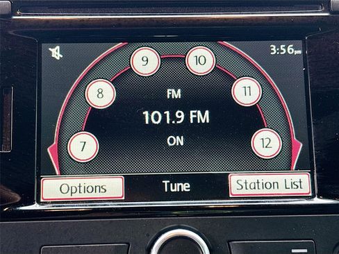 Used 2013 Volkswagen Beetle 2.5 image 14