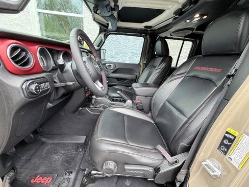 Used 2020 Jeep Gladiator Rubicon AWD/4WD image 10