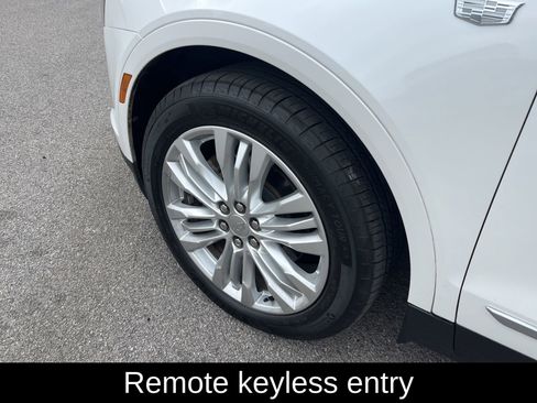 Used 2019 Cadillac XT5 Premium Luxury image 10