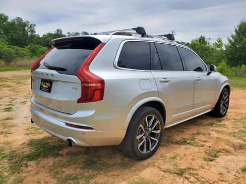 Used 2019 Volvo XC90 T5 Momentum w/ Advanced Package FWD image 16