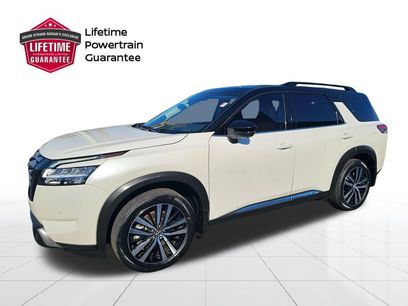 Used 2024 Nissan Pathfinder Platinum