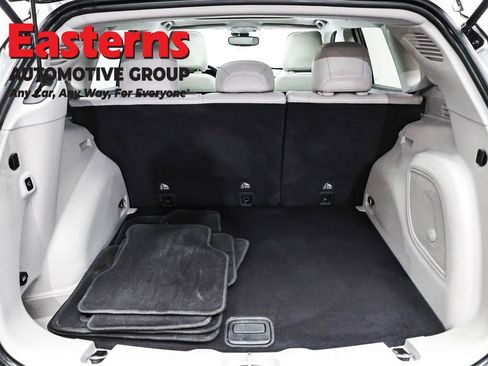 Used 2022 Jeep Compass Limited w/ Elite Group image 9