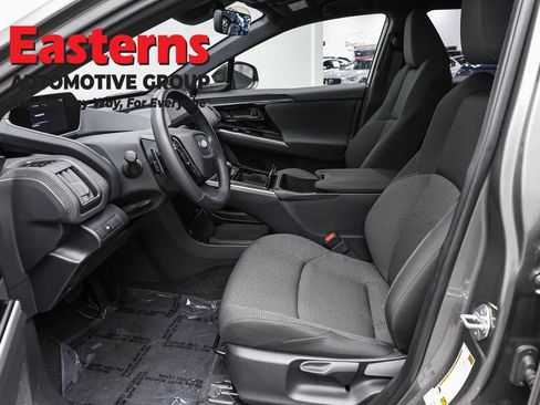 Used 2023 Subaru Solterra AWD image 13