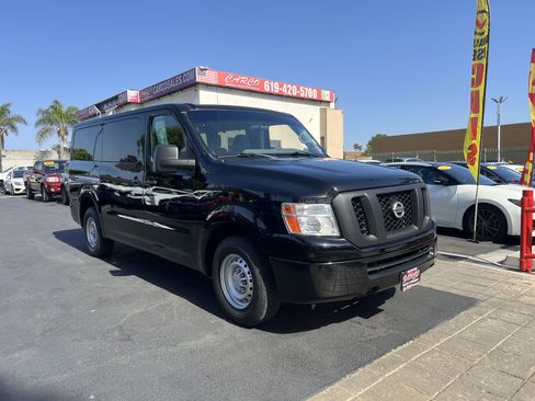 Used 2019 Nissan NV 3500 S image 2