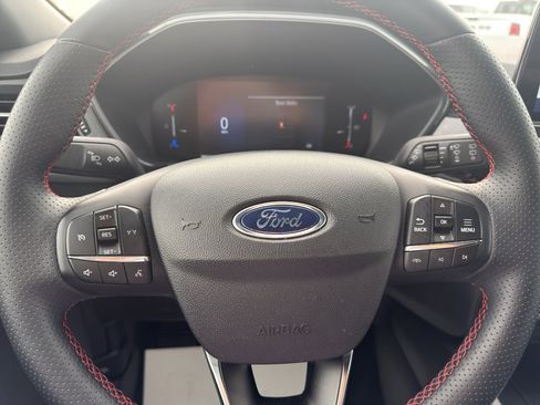 Used 2025 Ford Escape ST-Line Select image 19