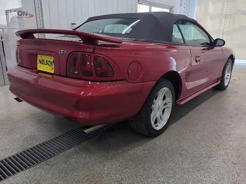 Used 1998 Ford Mustang GT RWD image 8