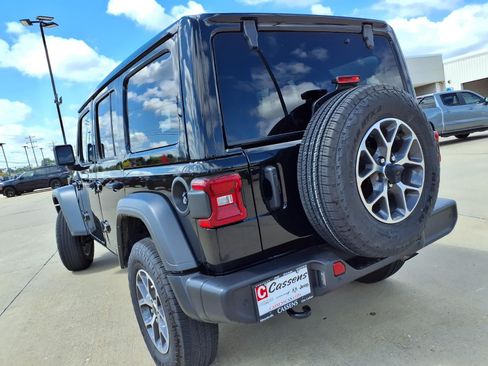 Used 2025 Jeep Wrangler Unlimited Sport AWD/4WD image 34