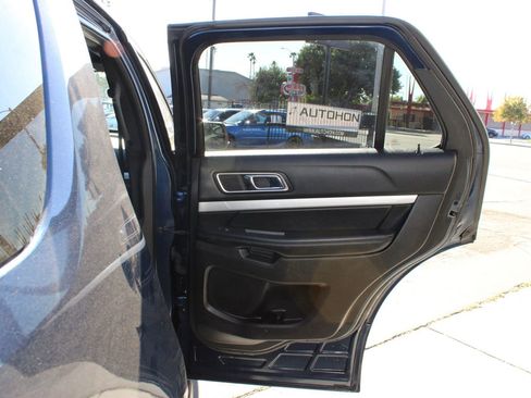 Used 2017 Ford Explorer XLT w/ Equipment Group 201A image 22