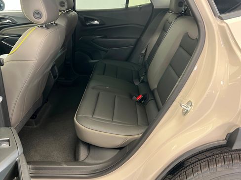 New 2026 Chevrolet Trax ACTIV w/ Sunroof Package image 22