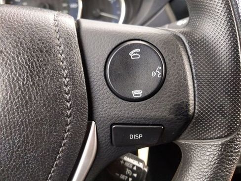 Used 2014 Toyota Corolla LE image 21