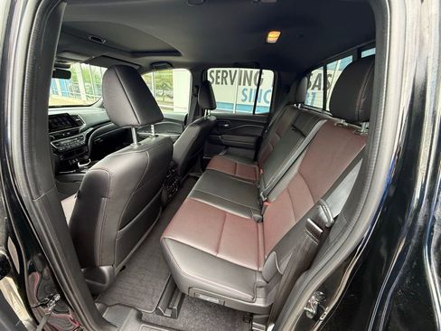 Used 2024 Honda Ridgeline Black Edition image 12