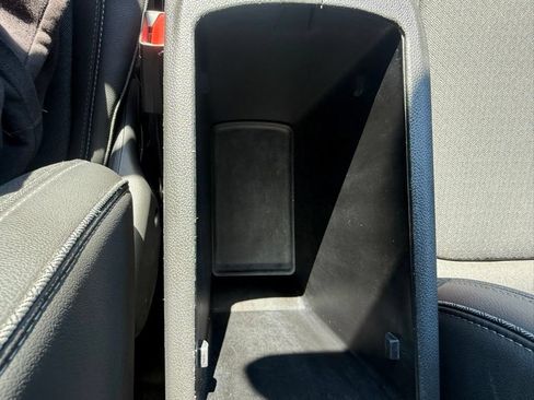 Used 2023 Buick Encore GX Preferred w/ Cold Weather Comfort Package FWD image 28