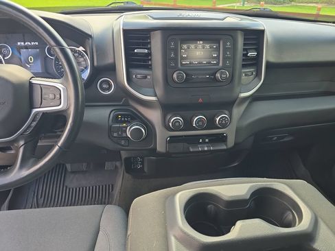 Used 2024 RAM 1500 Big Horn AWD/4WD image 19
