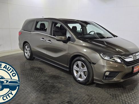 Used 2020 Honda Odyssey EX image 1